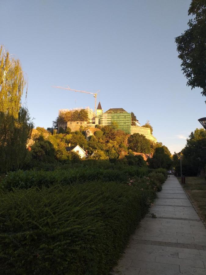 Galeria Villa Veszprém Exterior foto